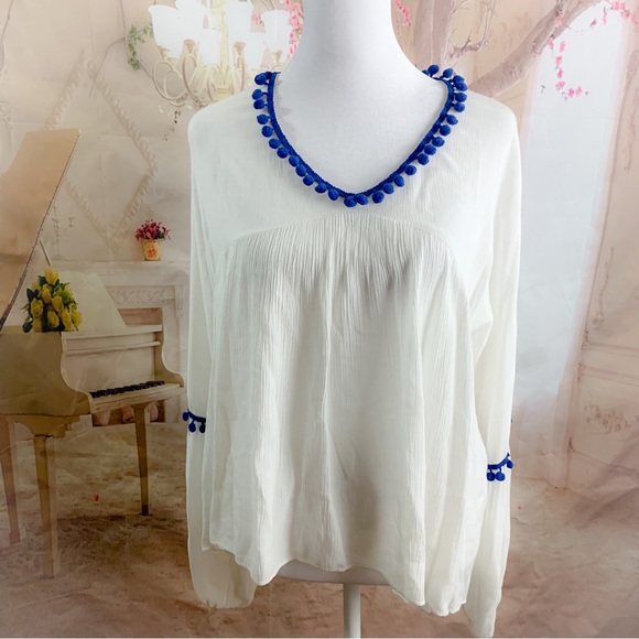 MIZA Pom Pom Peasant Sieanna Blouse - Picture 4 of 11